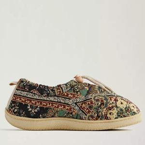 UB  Jacquard Hardsole Slipper